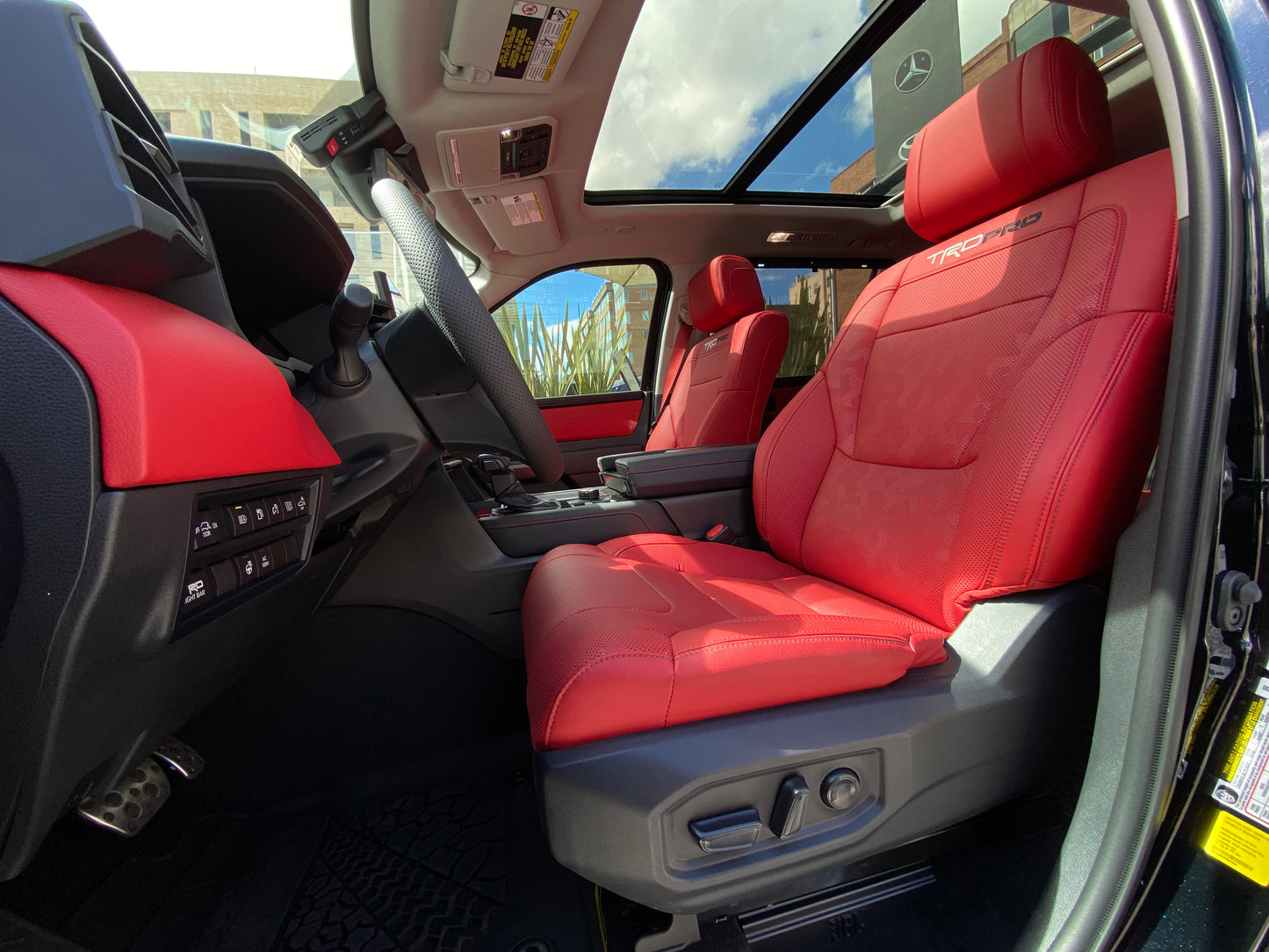 Toyota Sequoia TRD PRO Hibrida Modelo 2026 (IMPORTACIÓN) - Autos 93