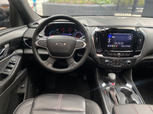 Cargar imagen en el visor de la galería, Chevrolet Traverse RS Modelo 2023
