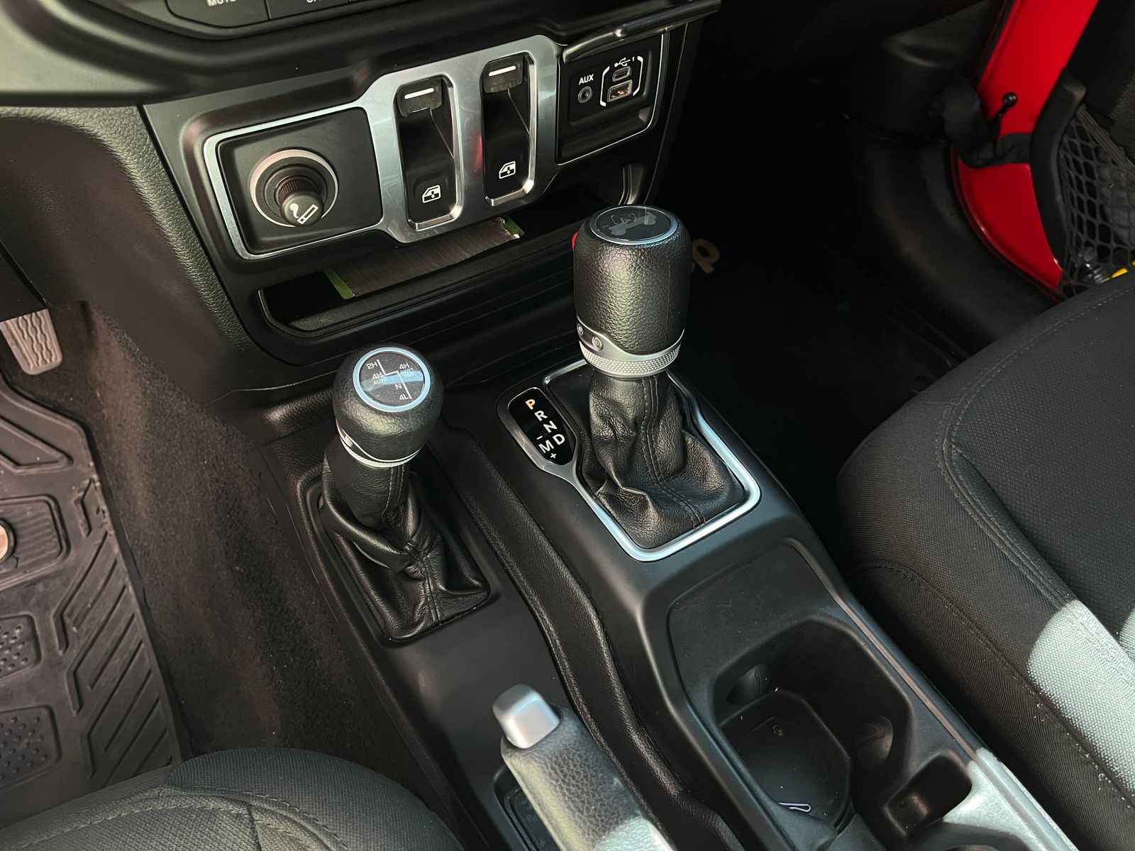 Jeep Wrangler Sport Modelo 2022 - Autos 93