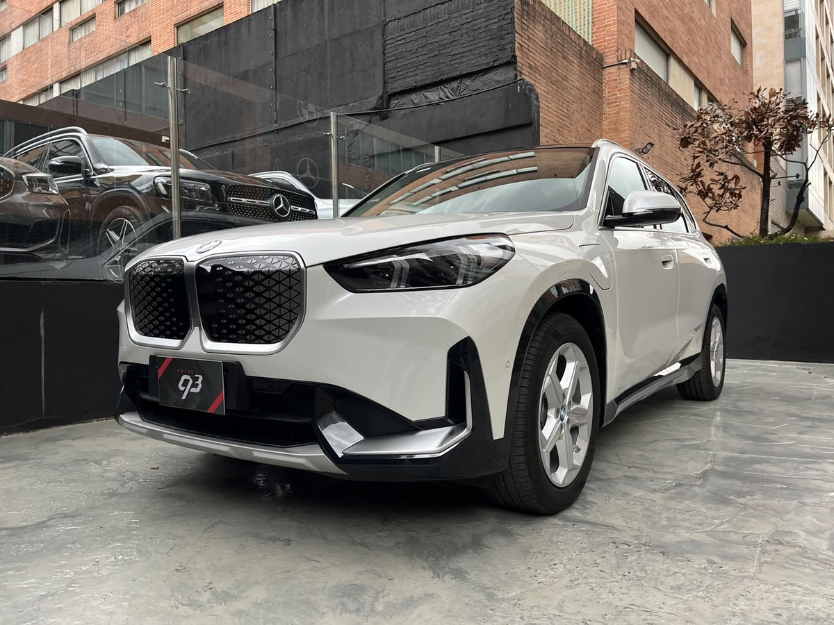 BMW iX1 2026