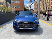 Cargar imagen en el visor de la galería, Audi A4 45 TFSI Quattro Progressive Hibrido Modelo 2023
