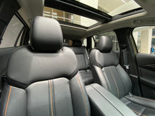 Cargar imagen en el visor de la galería, Mazda CX-50 Grand Touring Modelo 2024
