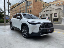 Cargar imagen en el visor de la galería, Toyota Corolla Cross SEG Híbrida Modelo 2022
