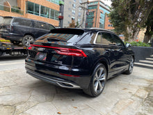 Cargar imagen en el visor de la galería, Audi Q8 Hibrida Blindada Modelo 2019
