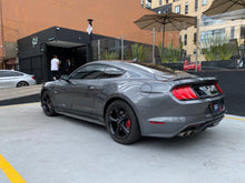 Cargar imagen en el visor de la galería, Ford Mustang GT Modelo 2022
