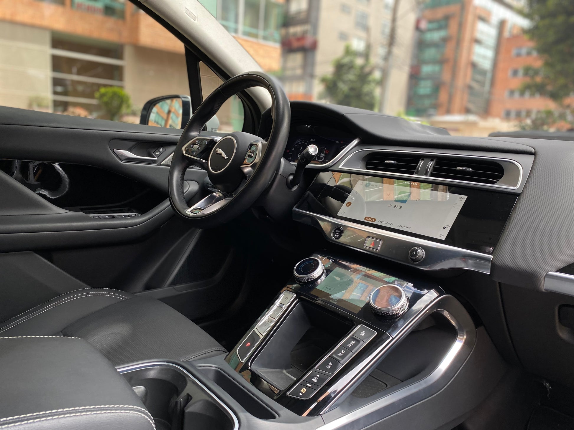 Jaguar I-PACE EV 400S Modelo 2021 - Autos 93