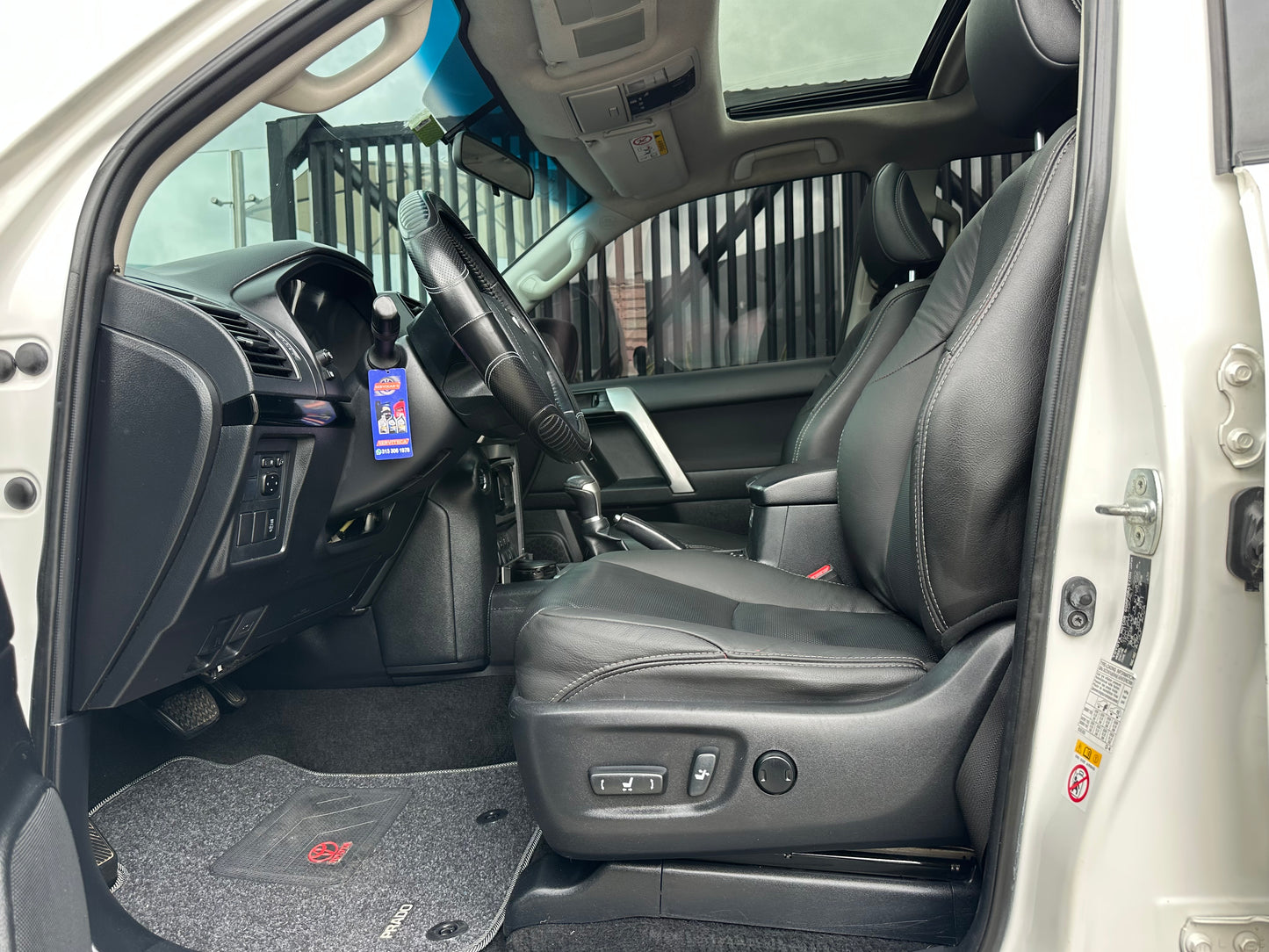 TOYOTA LAND CRUISER PRADO TX-L II (2018)

139.903 km | 🛢️ Diésel | 7 pasajeros