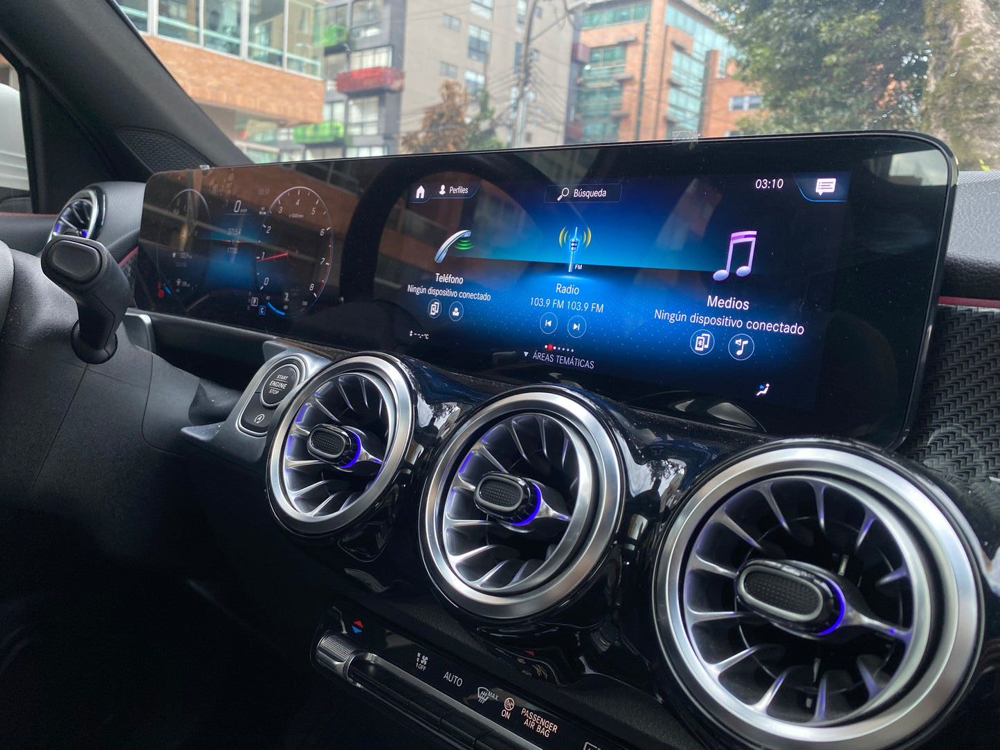 Mercedes-Benz GLB 200 Modelo 2023 - Autos 93