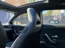 Cargar imagen en el visor de la galería, Mercedes-Benz A 200 HatchBack Modelo 2022
