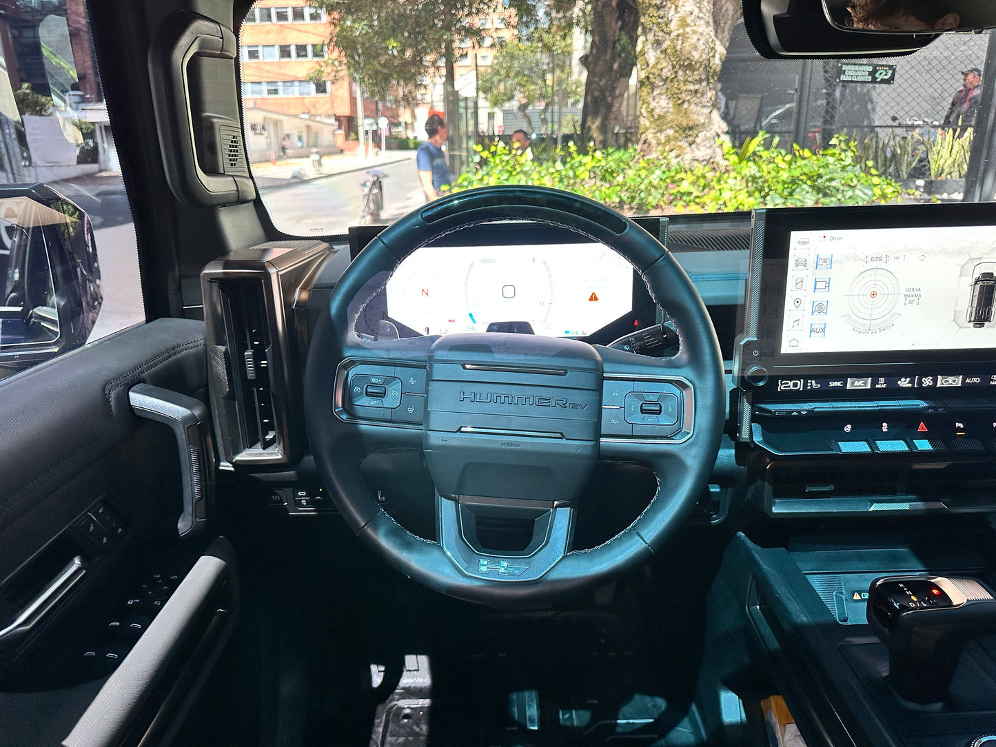 GMC Hummer EV SUV Blindada Modelo 2025 - Autos 93