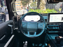 Cargar imagen en el visor de la galería, GMC Hummer EV SUV Blindada Modelo 2025
