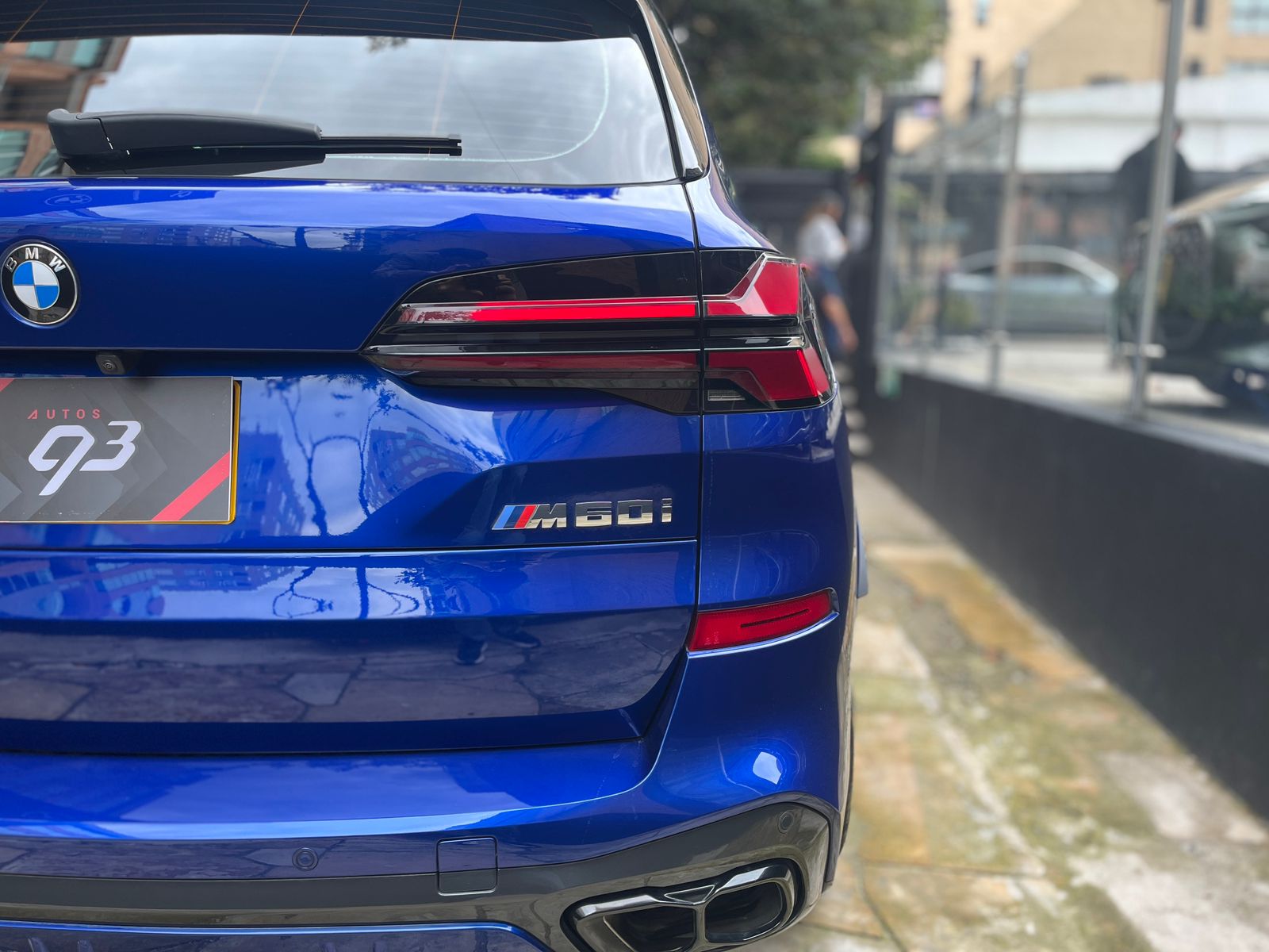 BMW X5 M60i xDrive Modelo 2024 - Autos 93