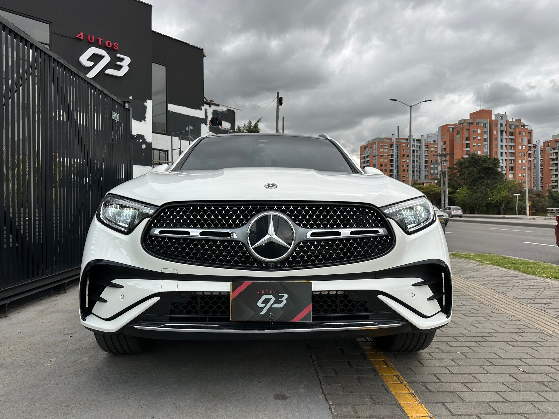 Mercedes-Benz GLC 300 4MATIC Modelo 2027 - Autos 93