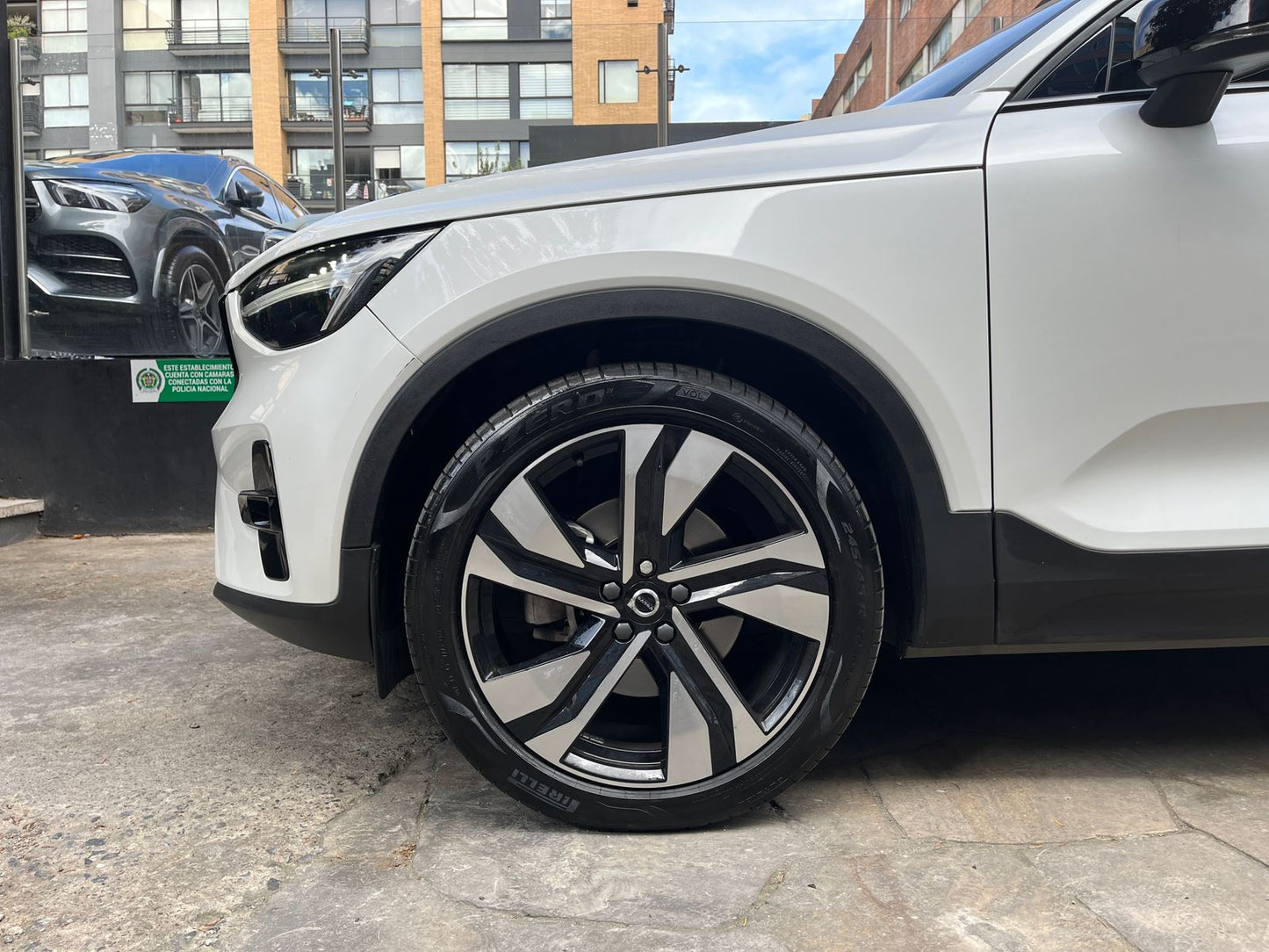 Volvo XC40 B5 Polestar Modelo 2023 - Autos 93