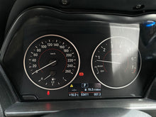 Cargar imagen en el visor de la galería, BMW M235I Coupé Modelo 2015
