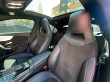 Cargar imagen en el visor de la galería, Mercedes-Benz CLA 180 Modelo 2022
