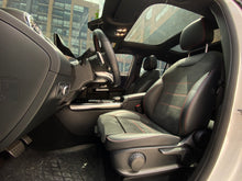 Cargar imagen en el visor de la galería, Mercedes-Benz GLA 200 Modelo 2022
