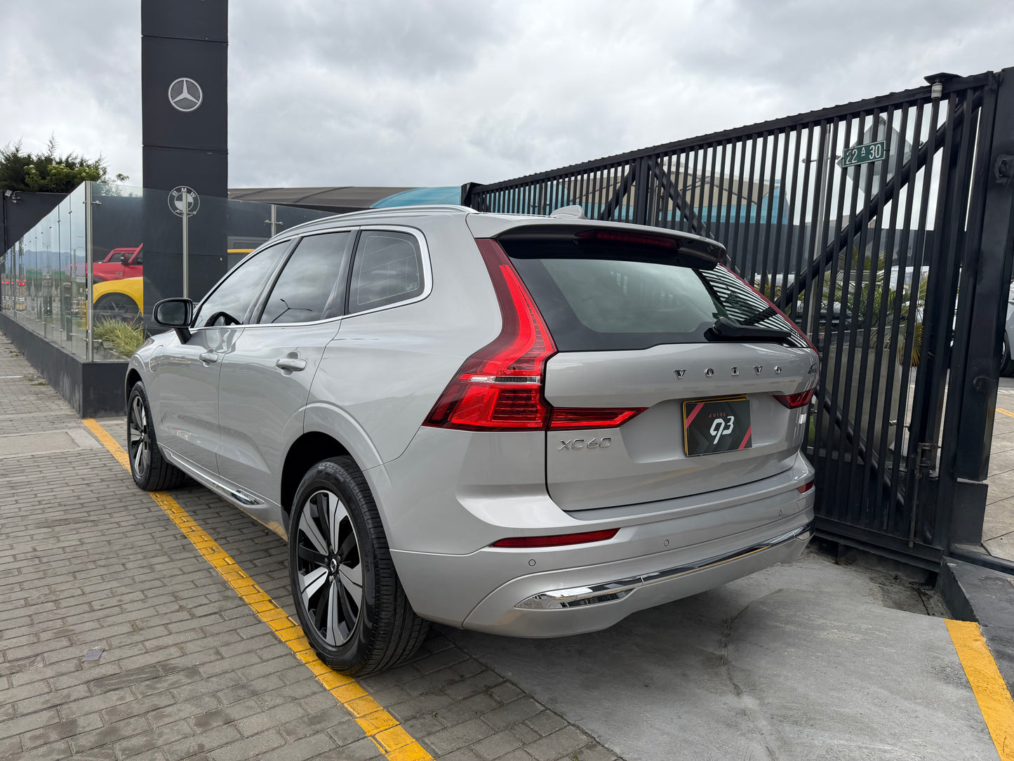 Volvo XC-60 T8 AWD Modelo 2024
