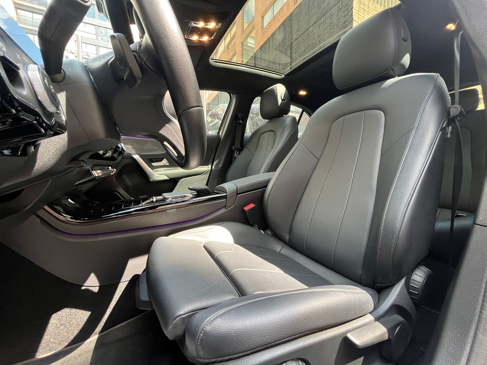 Mercedes Benz A200 Hatchback Modelo 2022 - Autos 93