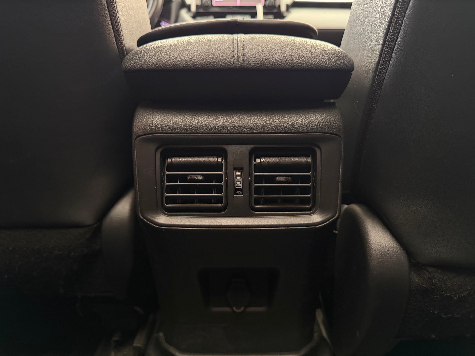 Toyota RAV4 X-ROAD 2.5 Modelo 2020 - Autos 93