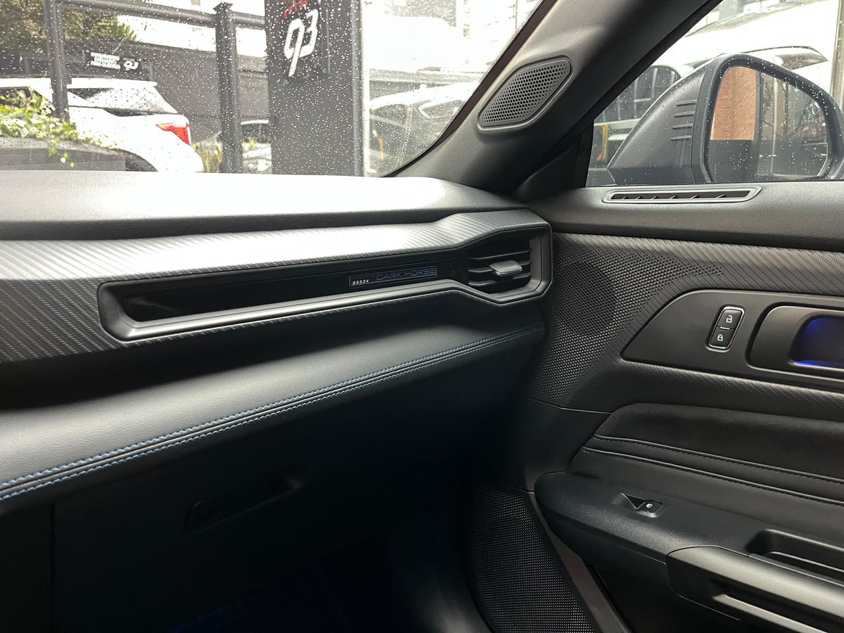 Ford Mustang Dark Horse Modelo 2025