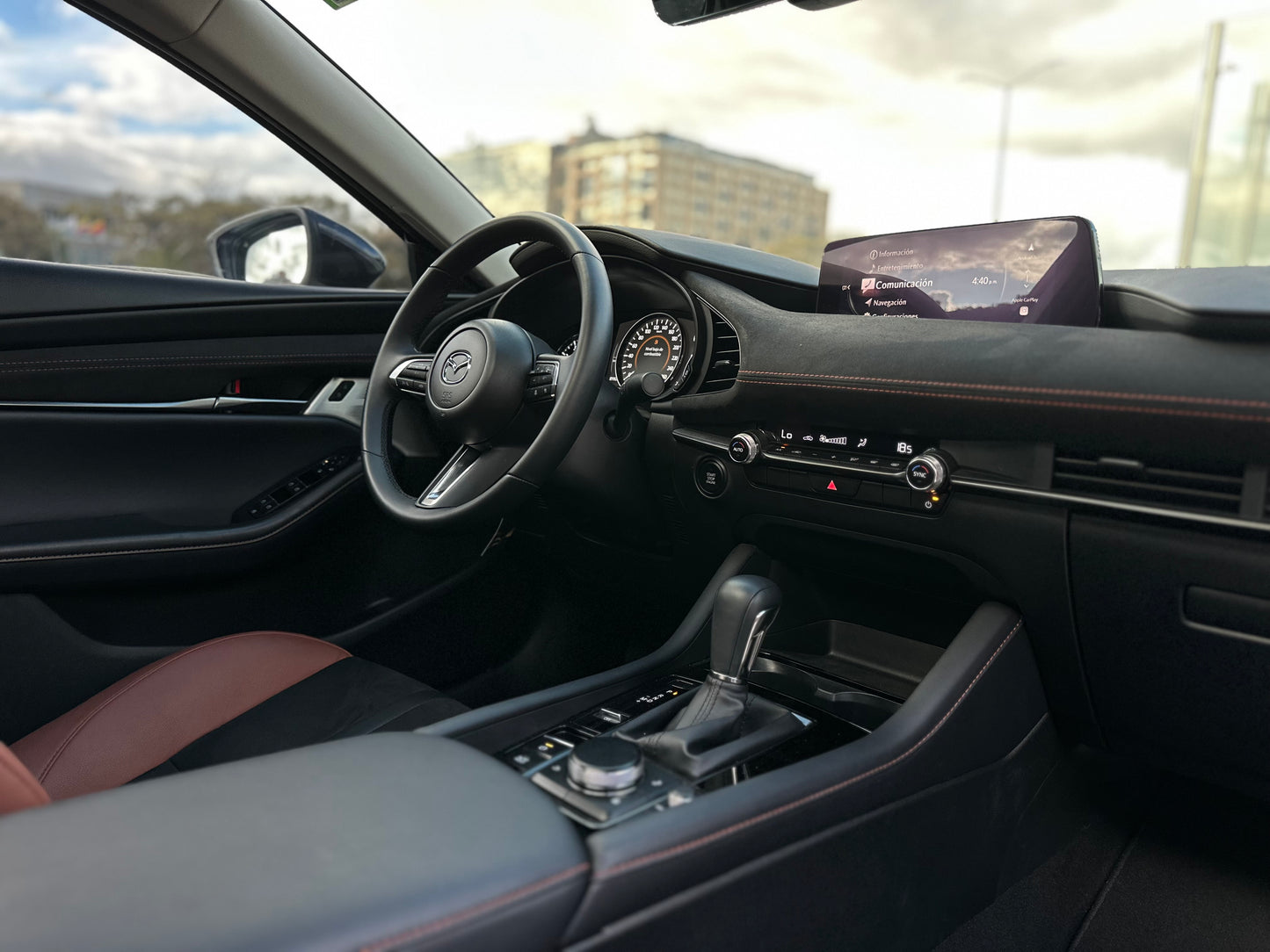Mazda 3 Grand Touring LX Carbon Edition Modelo 2026