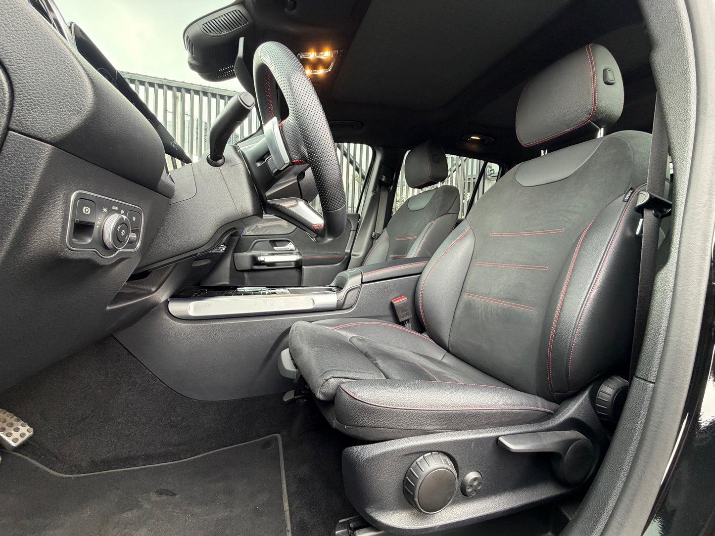 Mercedes Benz GLB200 Modelo 2024