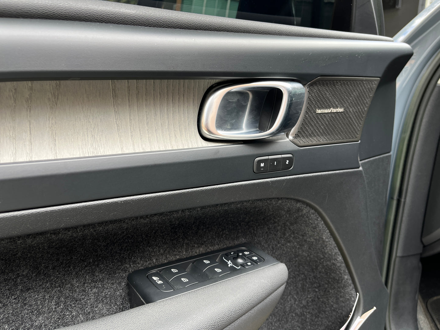 Volvo XC40 B5 AWD Hybrid Modelo 2023