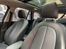 Cargar imagen en el visor de la galería, BMW X1 sDrive18I Modelo 2021
