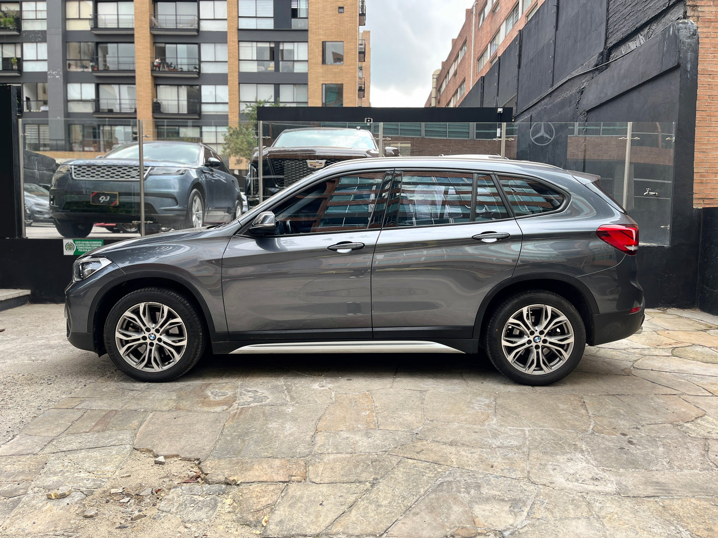 BMW X1 sDrive20i Modelo 2020 - Autos 93
