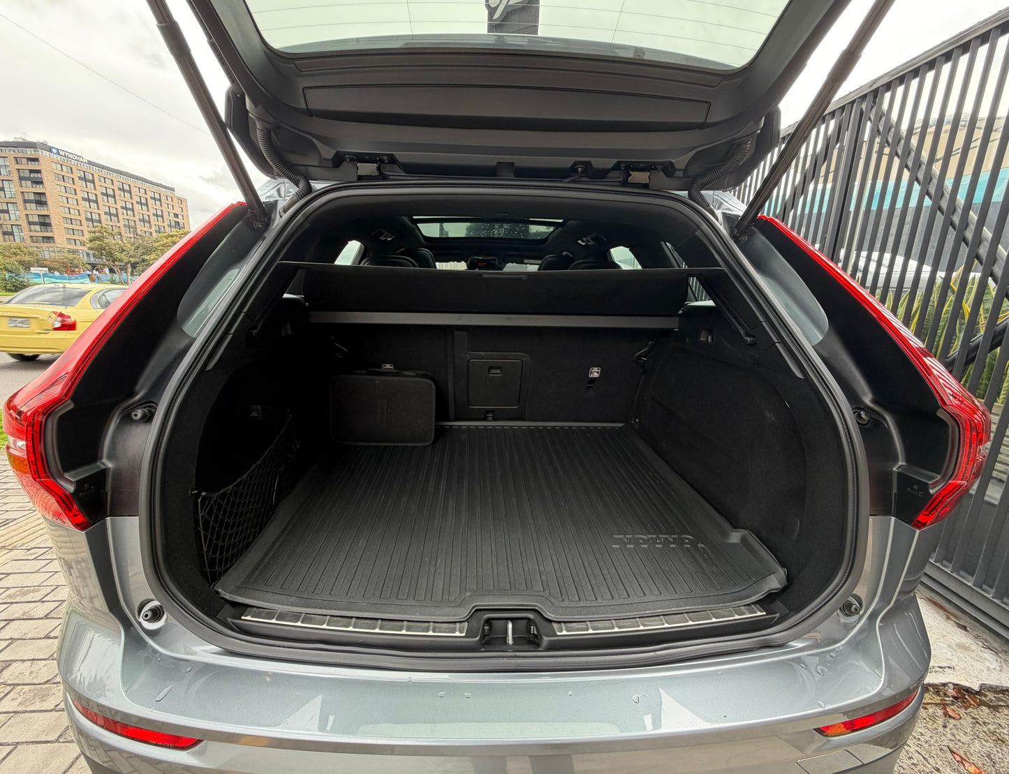 Volvo XC-60 T5 AWD Modelo 2020 - Autos 93