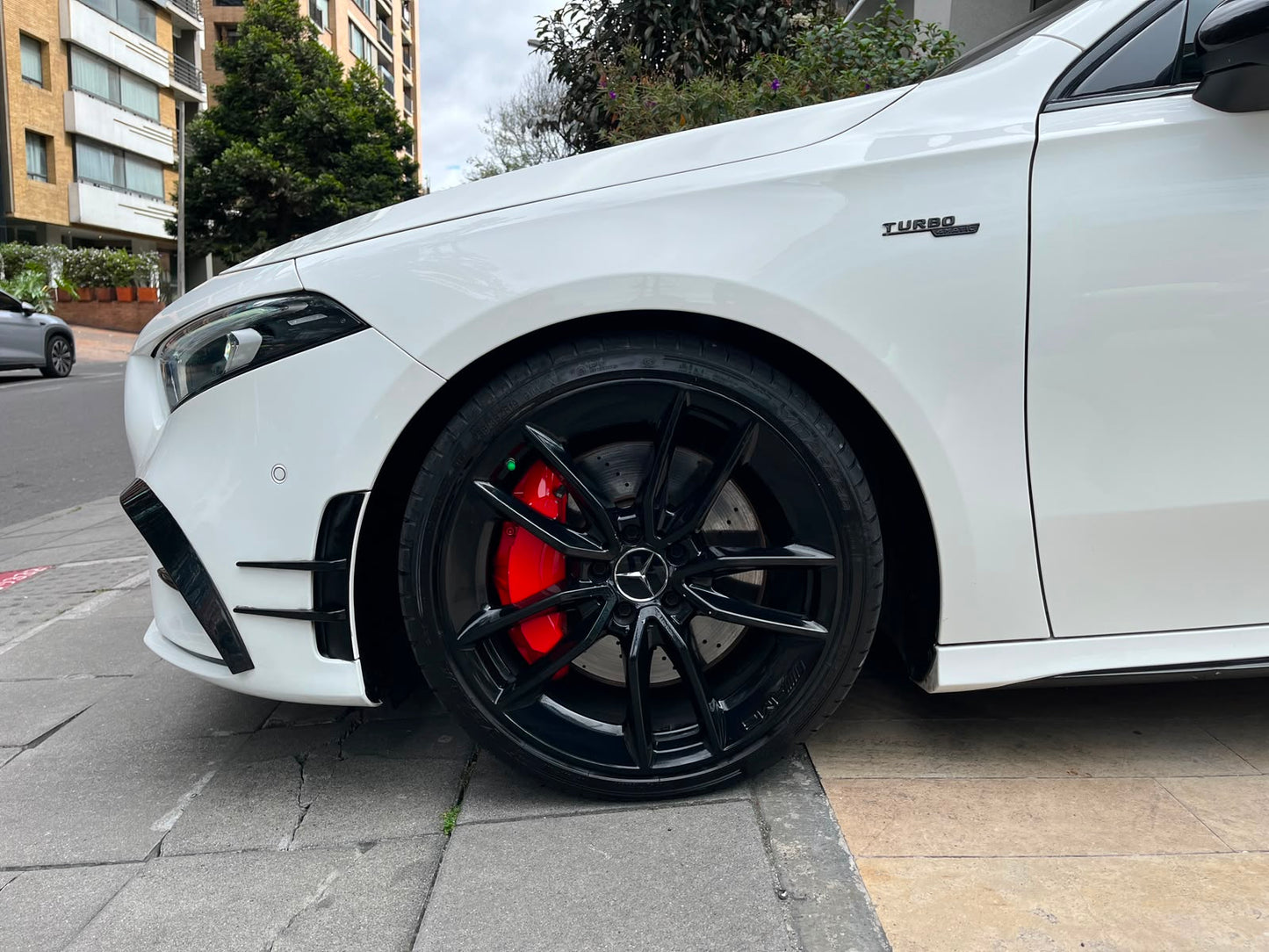 Mercedes-Benz A 35 AMG 4MATIC Modelo 2022
