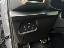 Cargar imagen en el visor de la galería, Cupra Formentor Híbrida Modelo 2024
