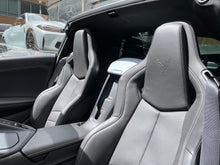 Cargar imagen en el visor de la galería, Chevrolet Corvette C8 Stingray Coupé Modelo 2025

