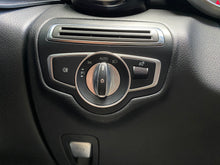Cargar imagen en el visor de la galería, Mercedes-Benz GLC 250 4MATIC Coupé Modelo 2019
