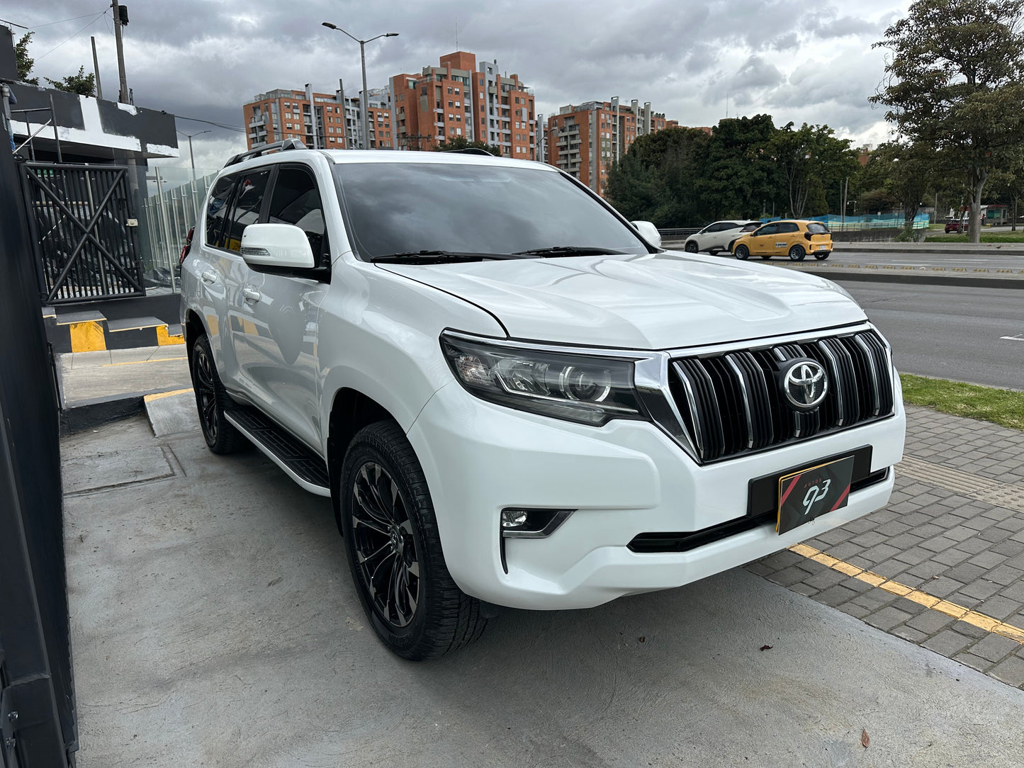 TOYOTA LAND CRUISER PRADO TX-L II (2018)

139.903 km | 🛢️ Diésel | 7 pasajeros