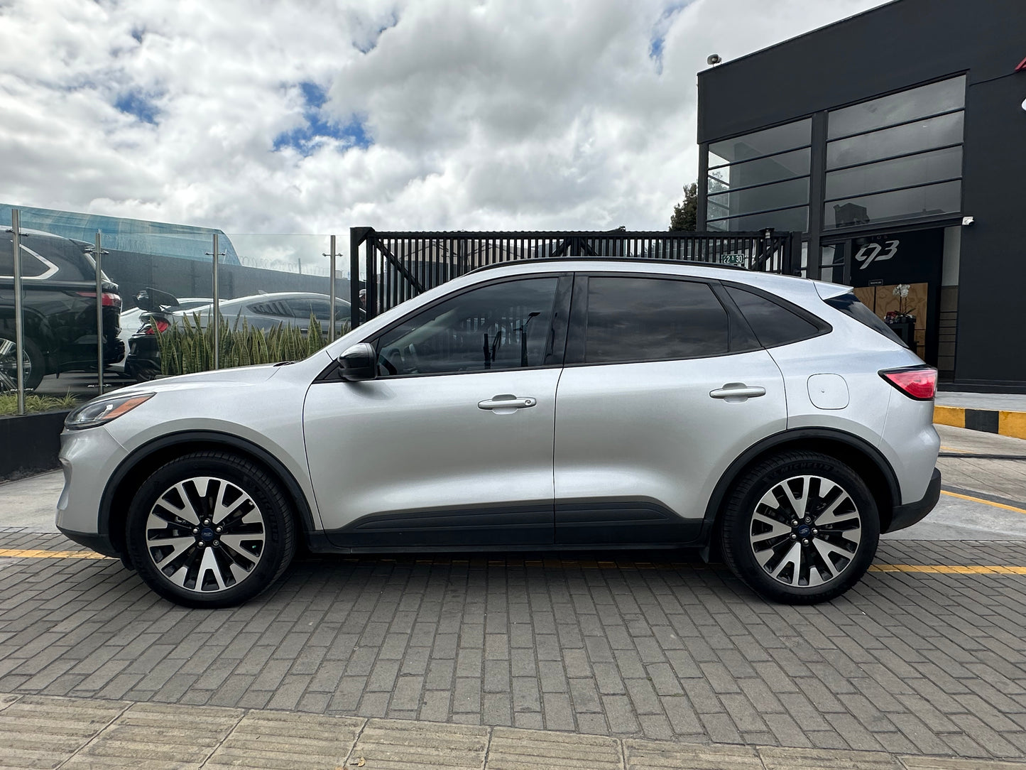 Ford Escape SE HEV Modelo 2020