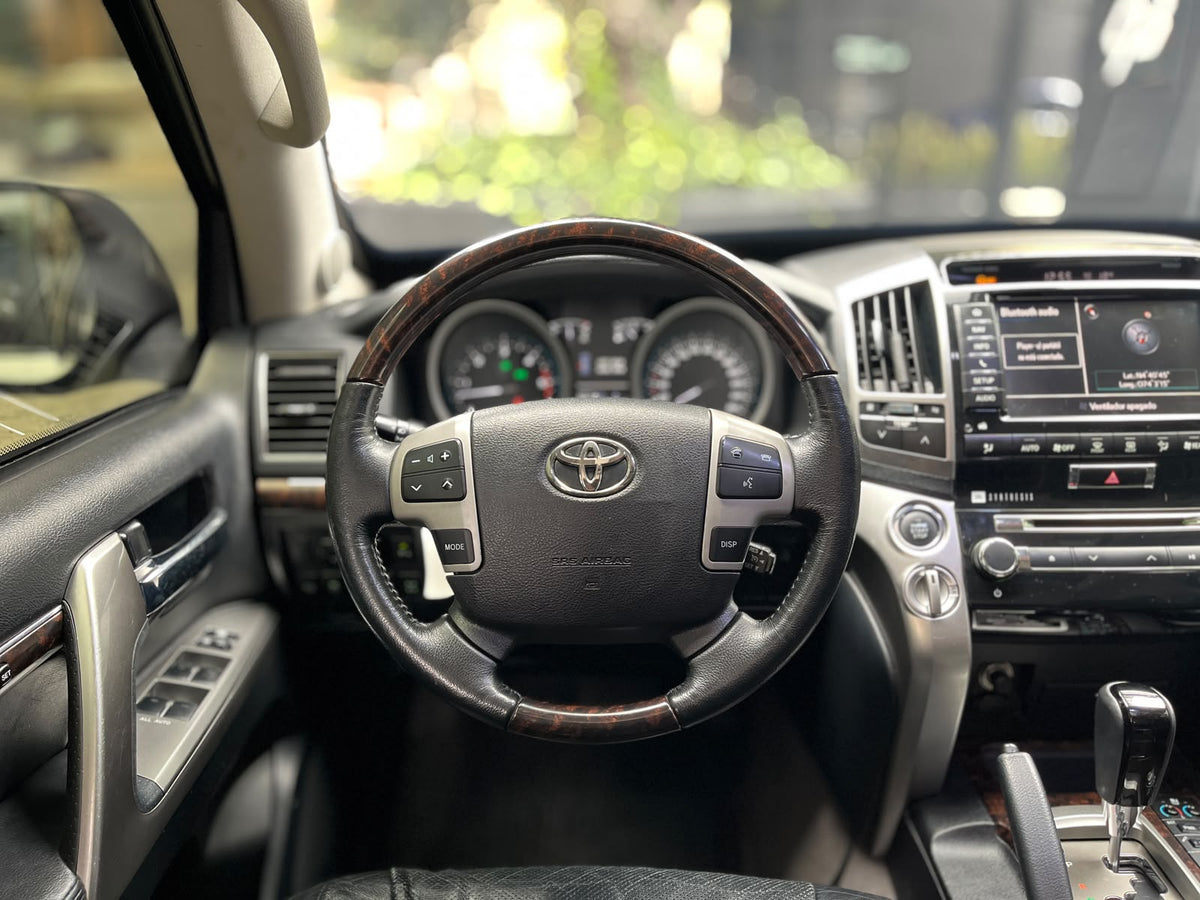 Toyota Land Cruiser 200 Modelo 2013 Blindada