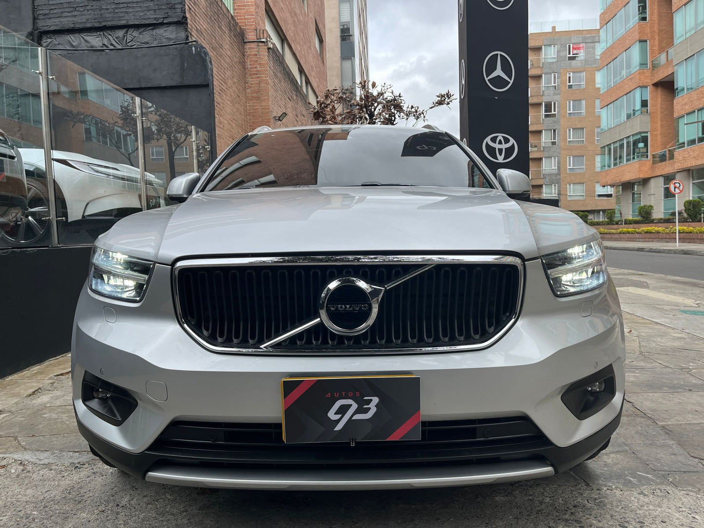 Volvo XC40 T2 Momentum Modelo 2019