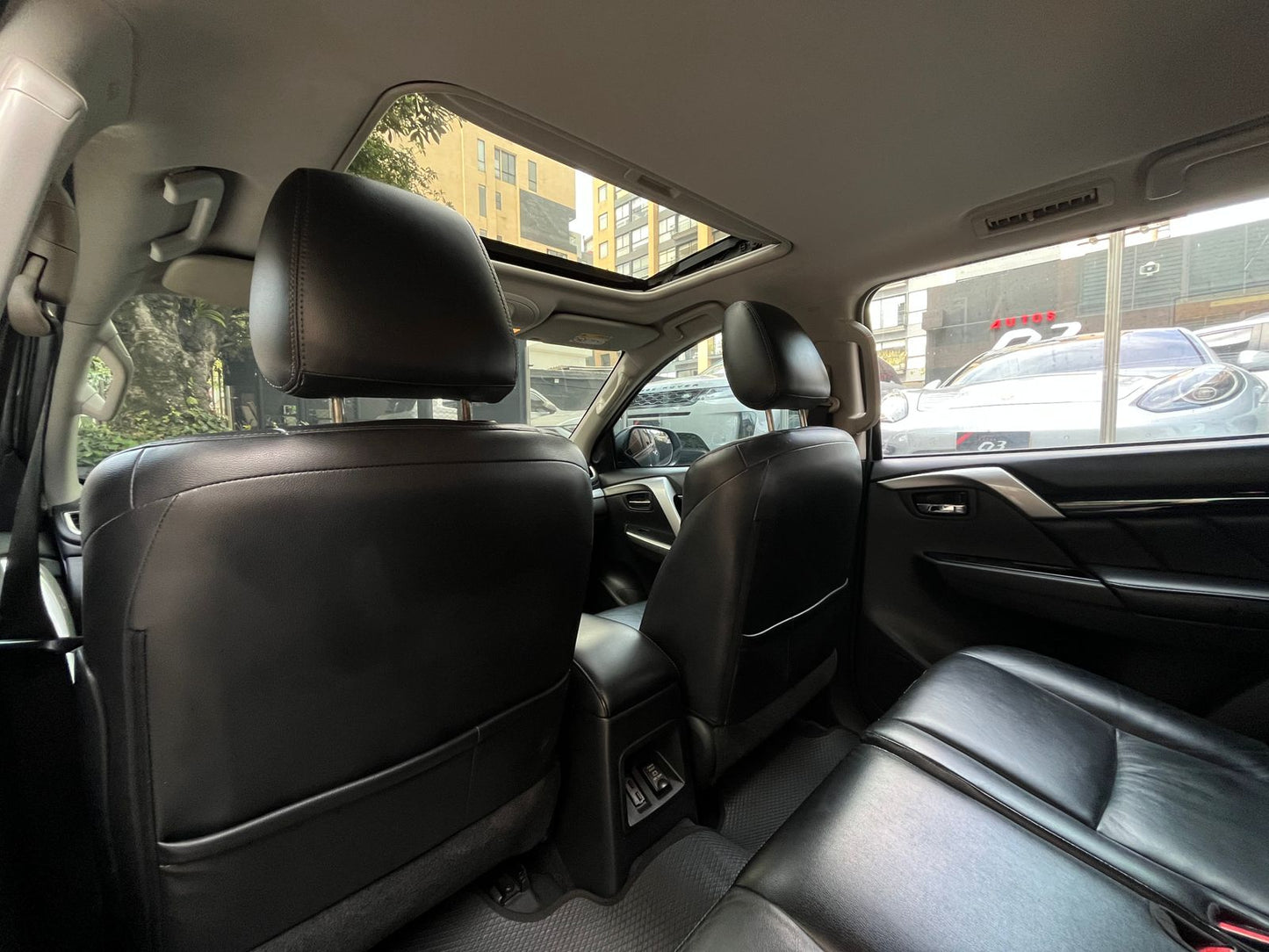 Mitsubishi Montero Modelo 2020