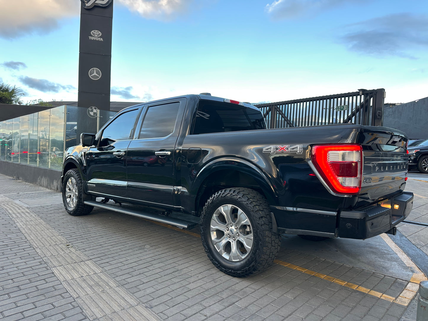 Ford F-150 Platinum Modelo 2023