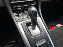 Cargar imagen en el visor de la galería, Porsche Cayman GTS Modelo 2015
