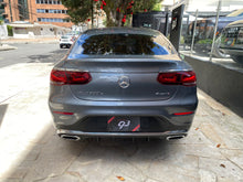 Cargar imagen en el visor de la galería, Mercedes-Benz GLC 300E Coupé Modelo 2022
