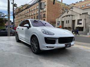 Porsche Cayenne GTS Modelo 2018