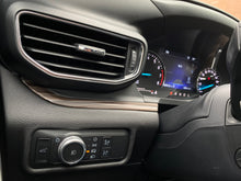 Cargar imagen en el visor de la galería, Ford Explorer Limited Modelo 2022
