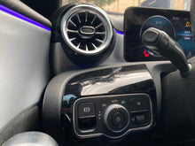 Cargar imagen en el visor de la galería, Mercedes-Benz A200 Sedan Modelo 2022
