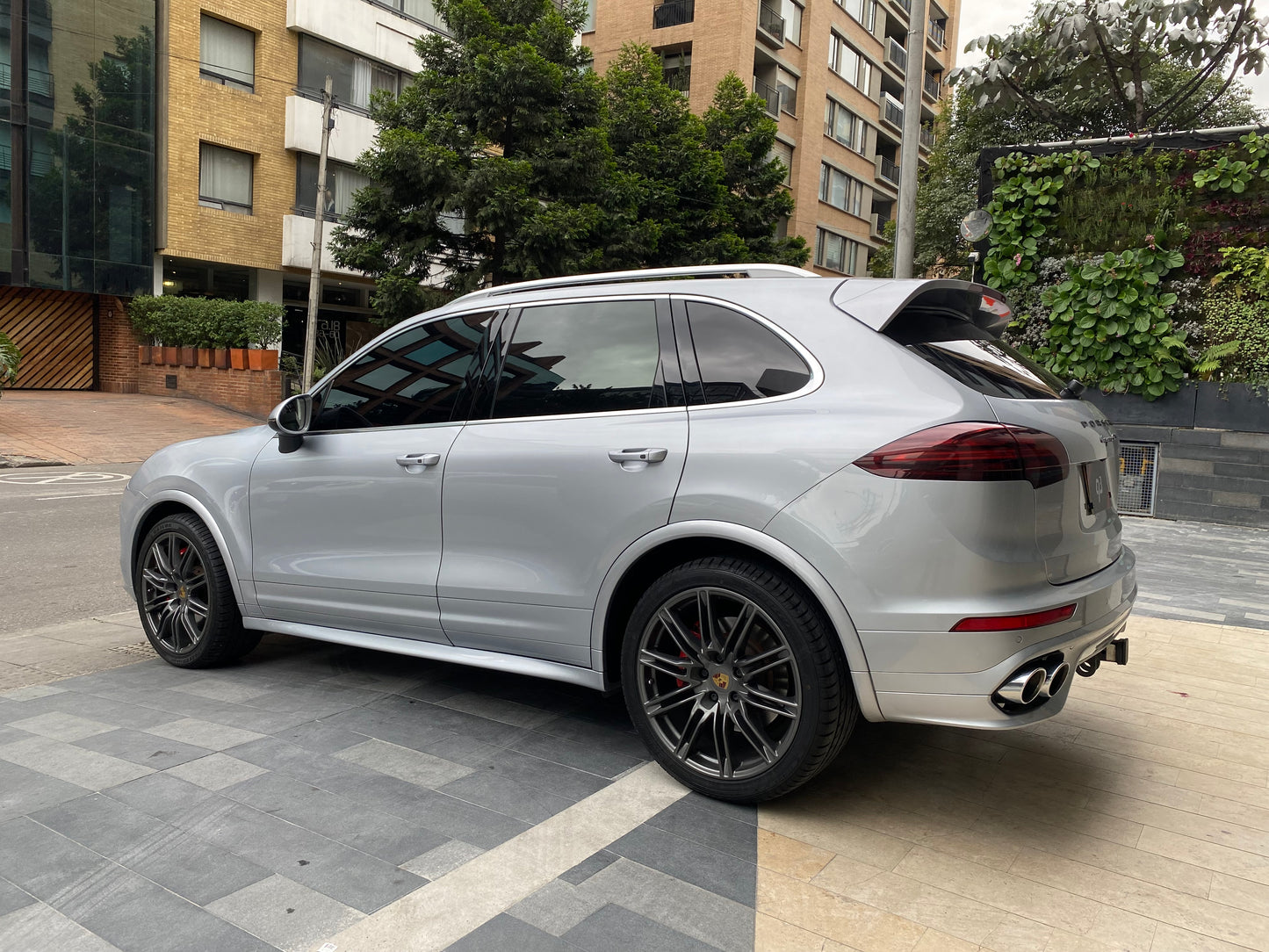 Porsche Cayenne GTS Modelo 2016 - Autos 93
