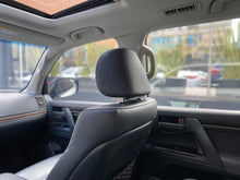 Cargar imagen en el visor de la galería, Toyota Land Cruiser 200 GX-R Modelo 2021
