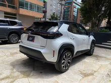 Cargar imagen en el visor de la galería, Toyota Yaris Cross XLS Híbrida Modelo 2023
