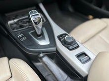 Cargar imagen en el visor de la galería, BMW M240I Cabriolet Modelo 2019
